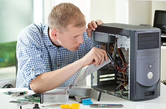 3 Reasons to Hire Computer Repair Service Professional